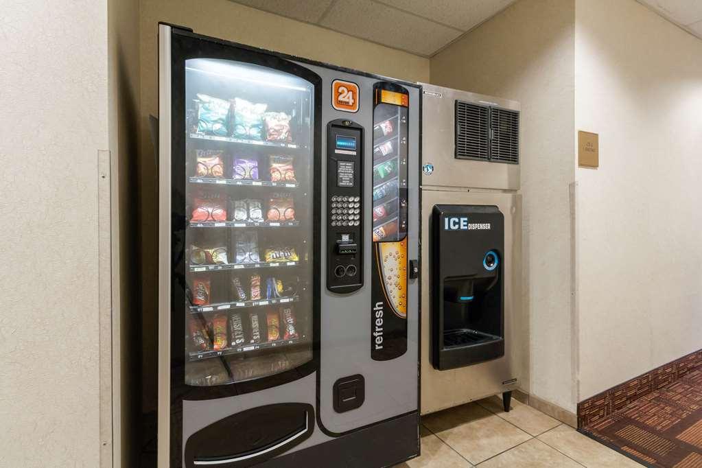 Econo Lodge Lubbock I-27 Удобства снимка